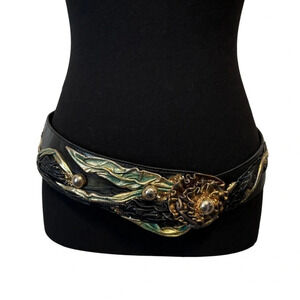 Elegant Black and Gold Women's Belt